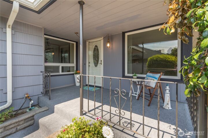 Property Photo:  2007  Trenton Avenue  WA 98310 