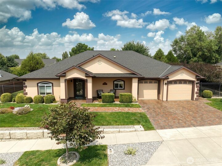 Property Photo:  260  Coyote Ridge Drive  WA 99362 