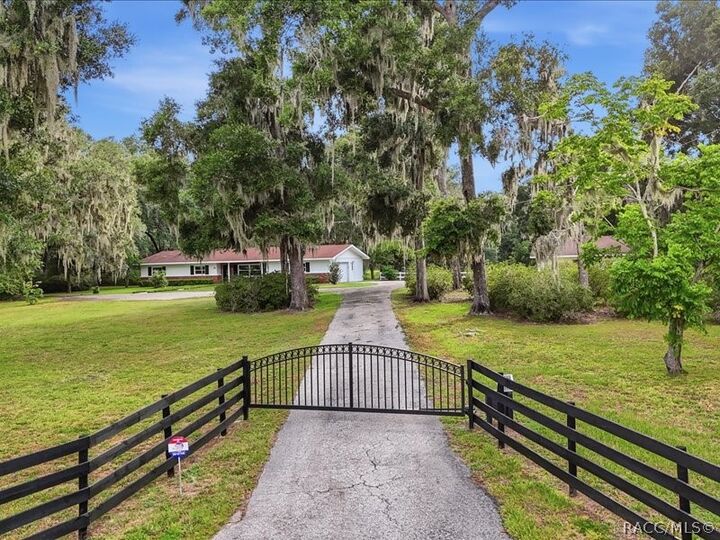 Property Photo: 5025 Baseball Pond Road FL 34602