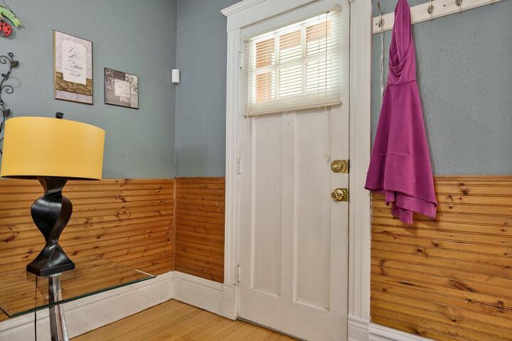 Property Photo:  923 Highland Avenue  WI 53511 