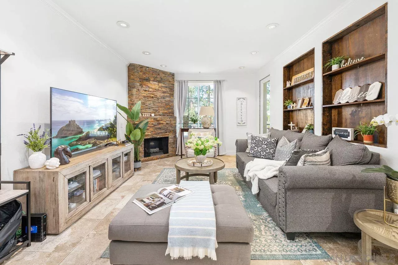 Property Photo:  12366 Carmel Country Rd 207  CA 92130 