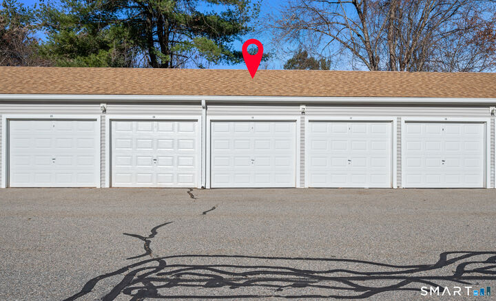 Property Photo:  18 Dutton Place Way 18  CT 06033 