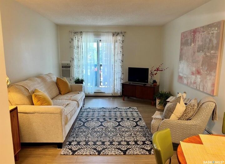 Property Photo: 425 115th Street E 1434 SK S7N 2E6