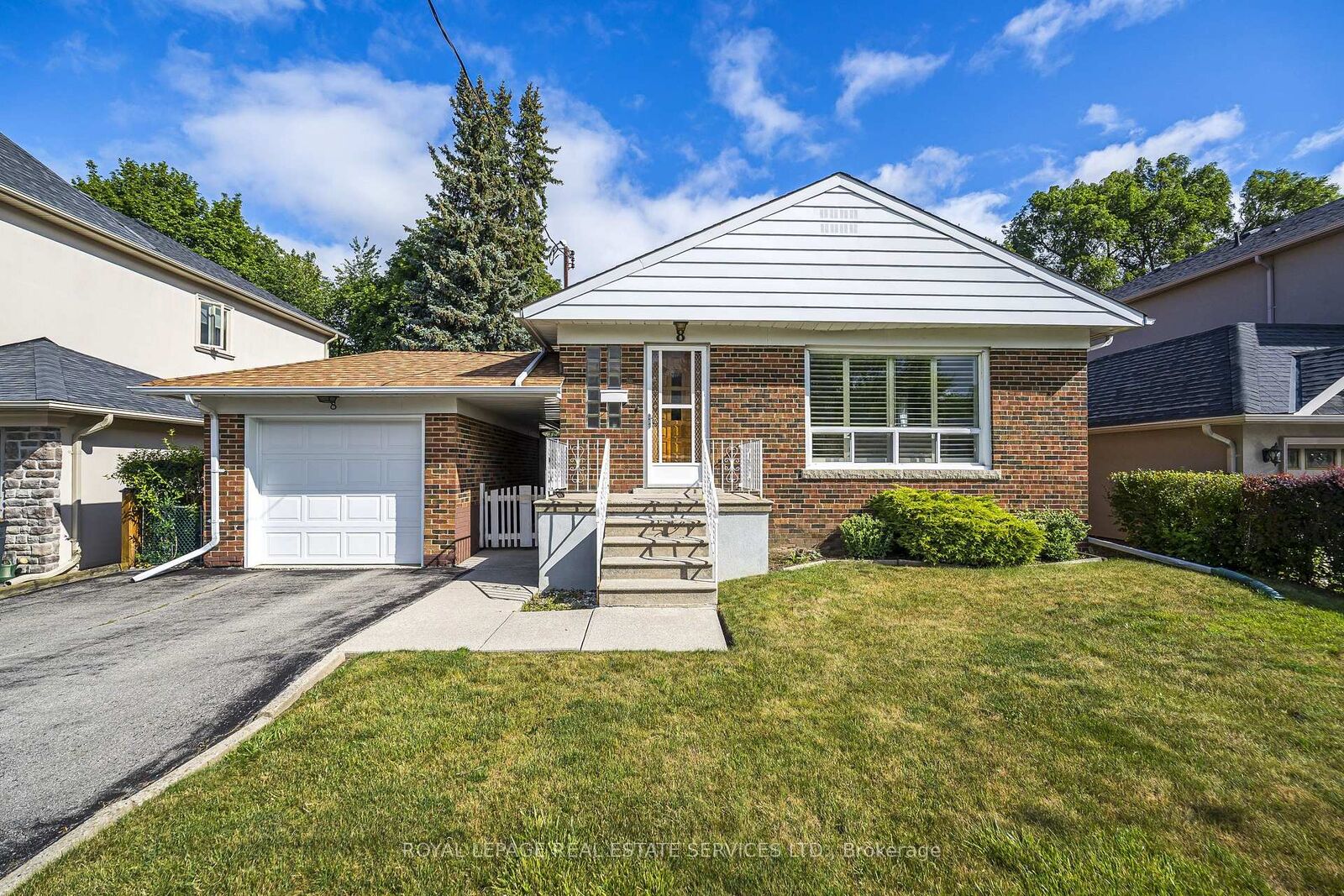 Property Photo:  8 Burwood Road  ON M9B 2W5 