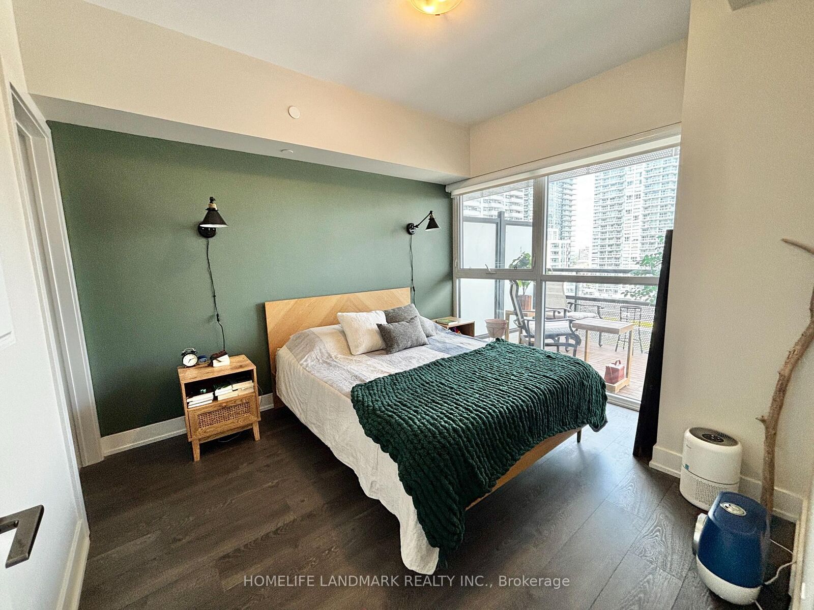 Property Photo:  11 Lillian Street 1408  ON M4S 0C3 
