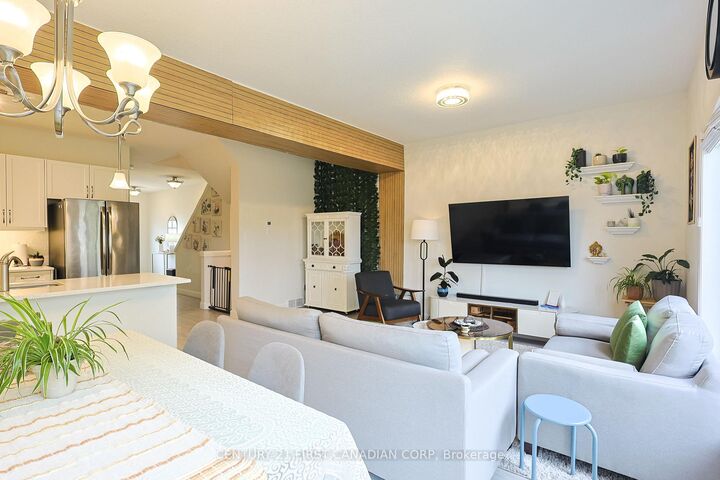Property Photo: 600 Guiness Way 26 ON N5X 0N4