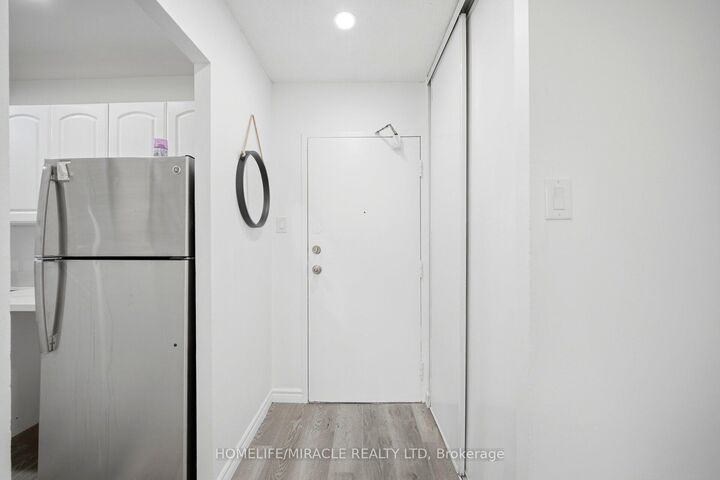 Property Photo:  100 Mornelle Court 2051  ON M1E 4X2 