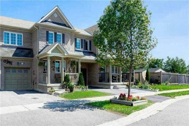 Property Photo:  92 Todhunter Crescent  ON L1Z 0K1 