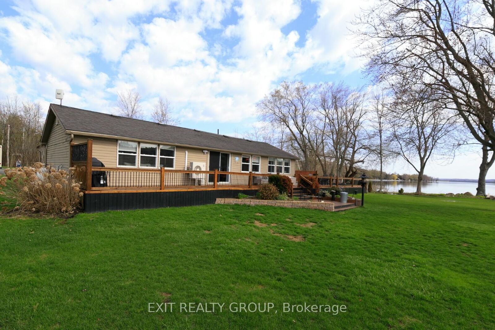 Property Photo: 21 Prior Lane ON K0K 2C0