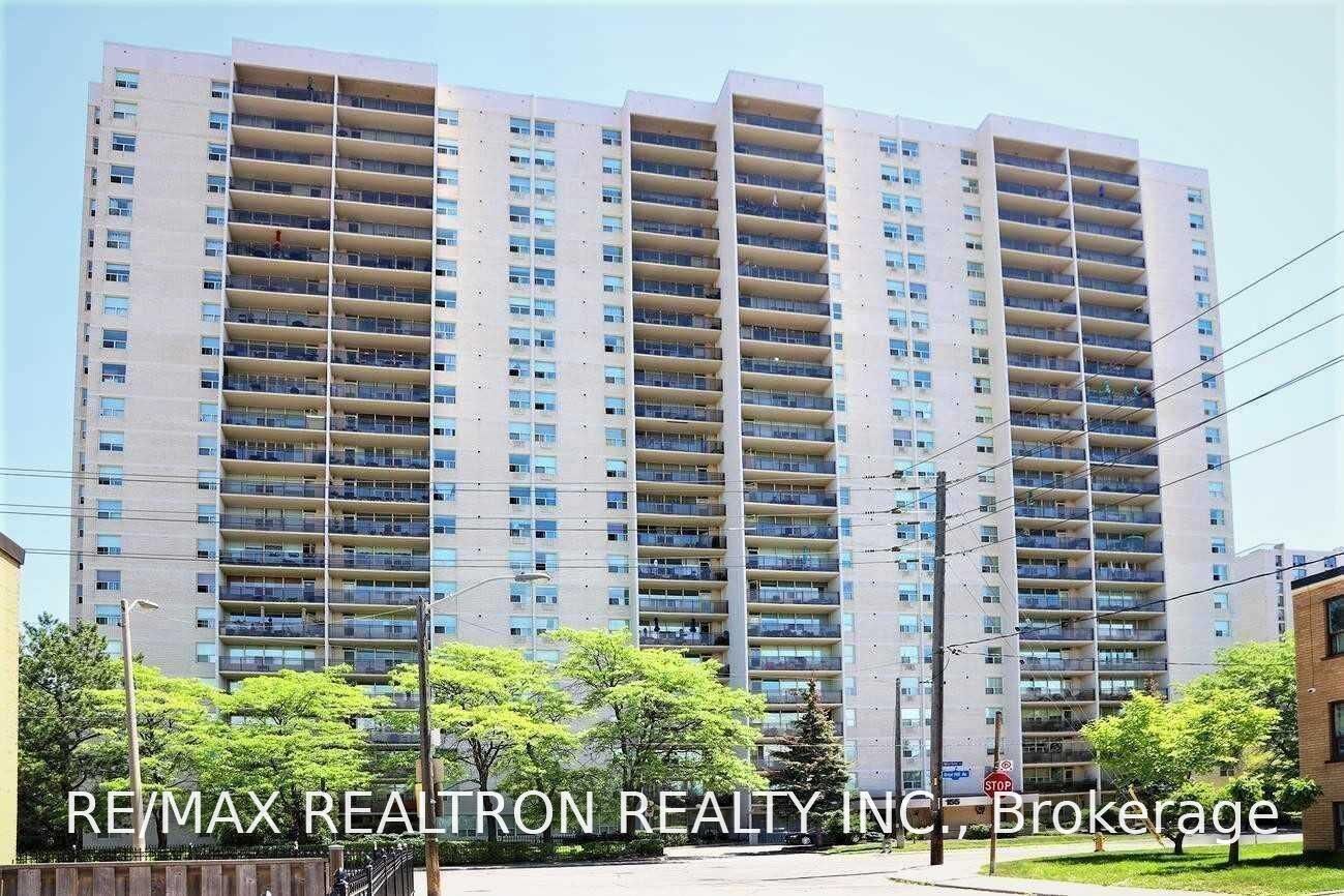 Property Photo: 155 Marlee Avenue 1201 ON M6B 4B5