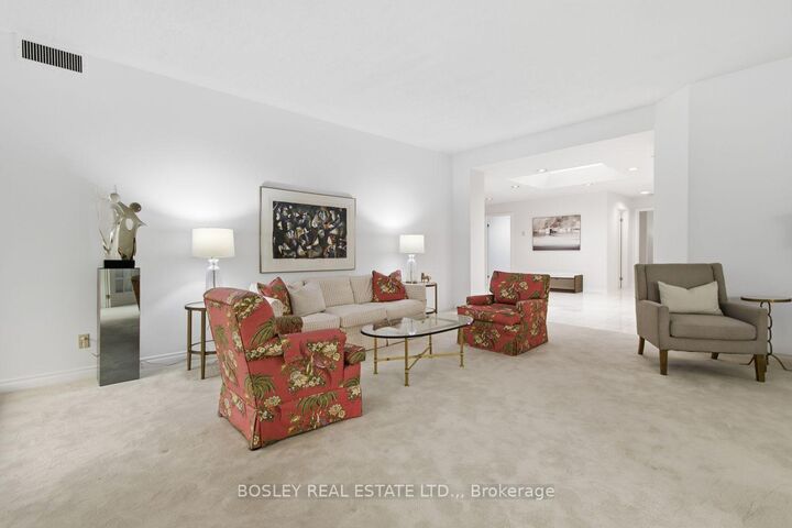 Property Photo: 701 Geneva Street 2604 ON L2N 7H9