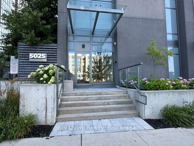 Photo de la propriété: 5025 Four Springs Avenue 1807 ON L5C 0G5