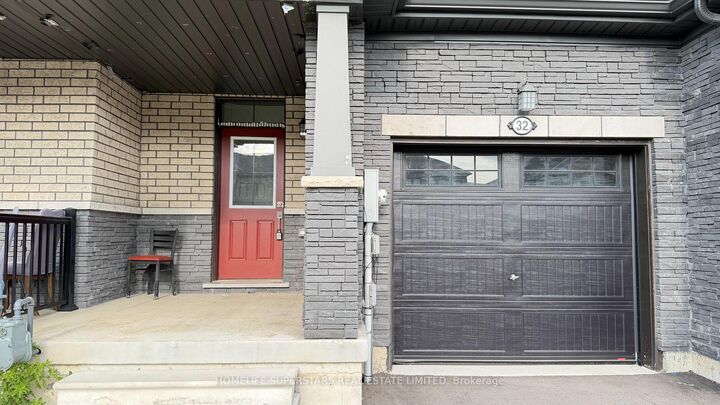 Property Photo:  32 Ever Sweet Way  ON L2V 0L1 