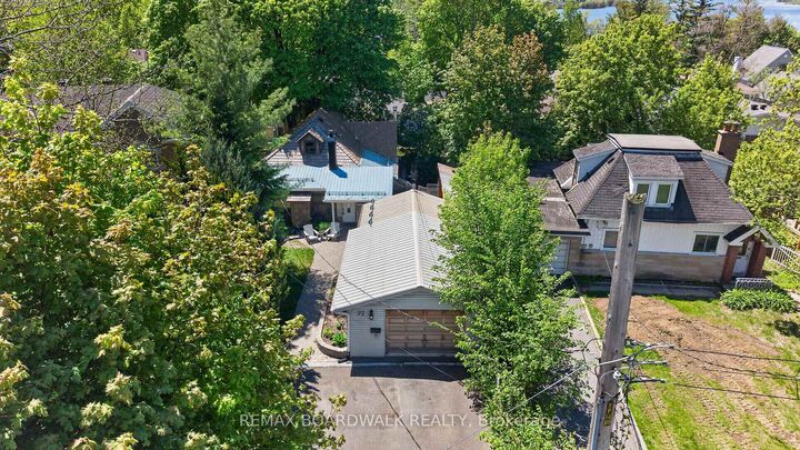 Property Photo:  92 Orvigale Road  ON K2B 5A2 