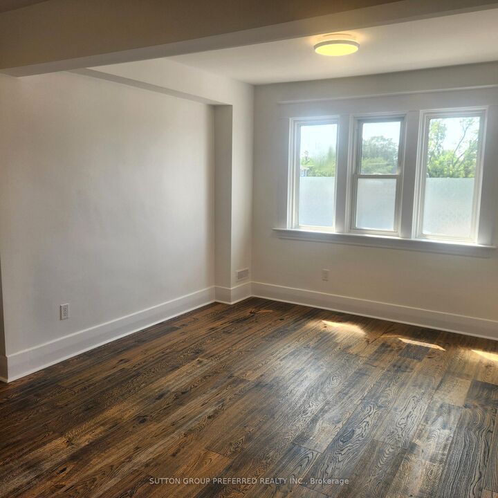 Property Photo: 312 Wharncliffe Road S Upper Unit ON N6J 2L7