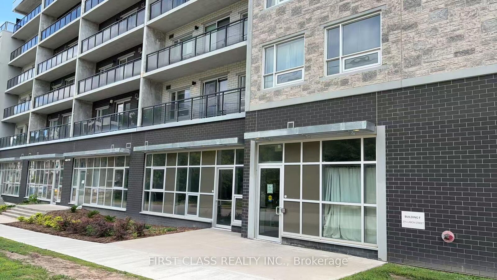 Property Photo:  275 Larch Street F405  ON N2L 3R2 