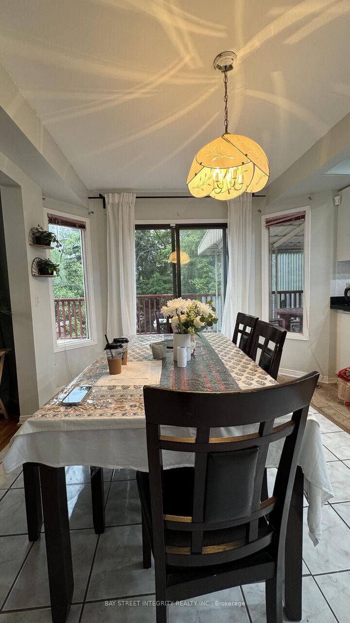 Property Photo: 2 Glenheather Terrace Upper ON M1B 5H3