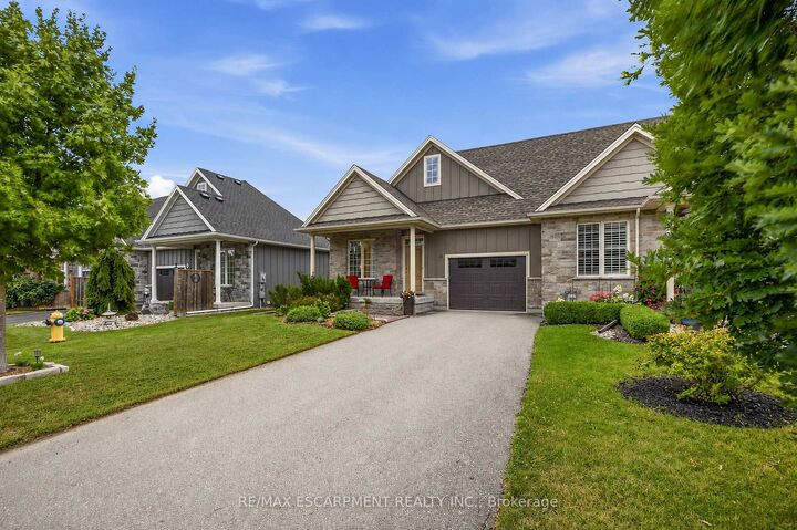 Photo de la propriété:  33 Pierpoint Drive  ON L0S 1J0 