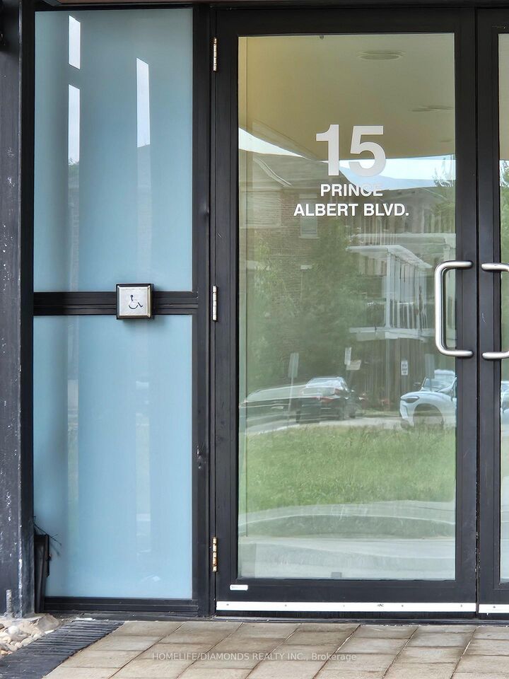 Photo de la propriété:  15 Prince Albert Boulevard 315  ON N2H 0C2 
