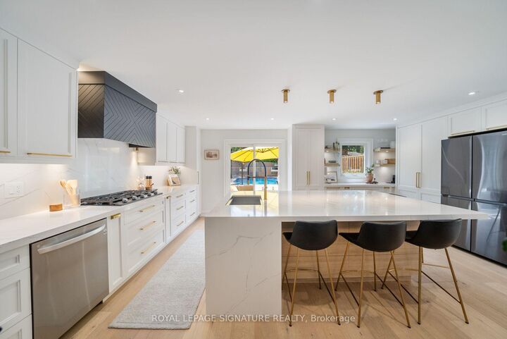 Property Photo:  4194 Trellis Crescent  ON L7L 2M2 