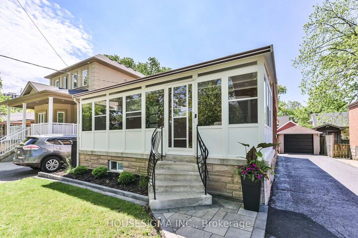 Property Photo:  205 William Street  ON M9N 2H2 