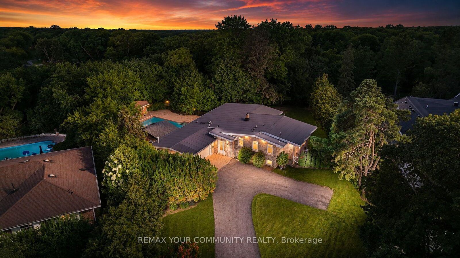 Property Photo: 35 Idleswift Drive ON L4J 1K9