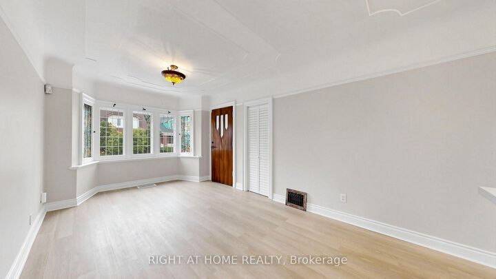 Property Photo: 59 Longwood Road N ON L8S 3V2