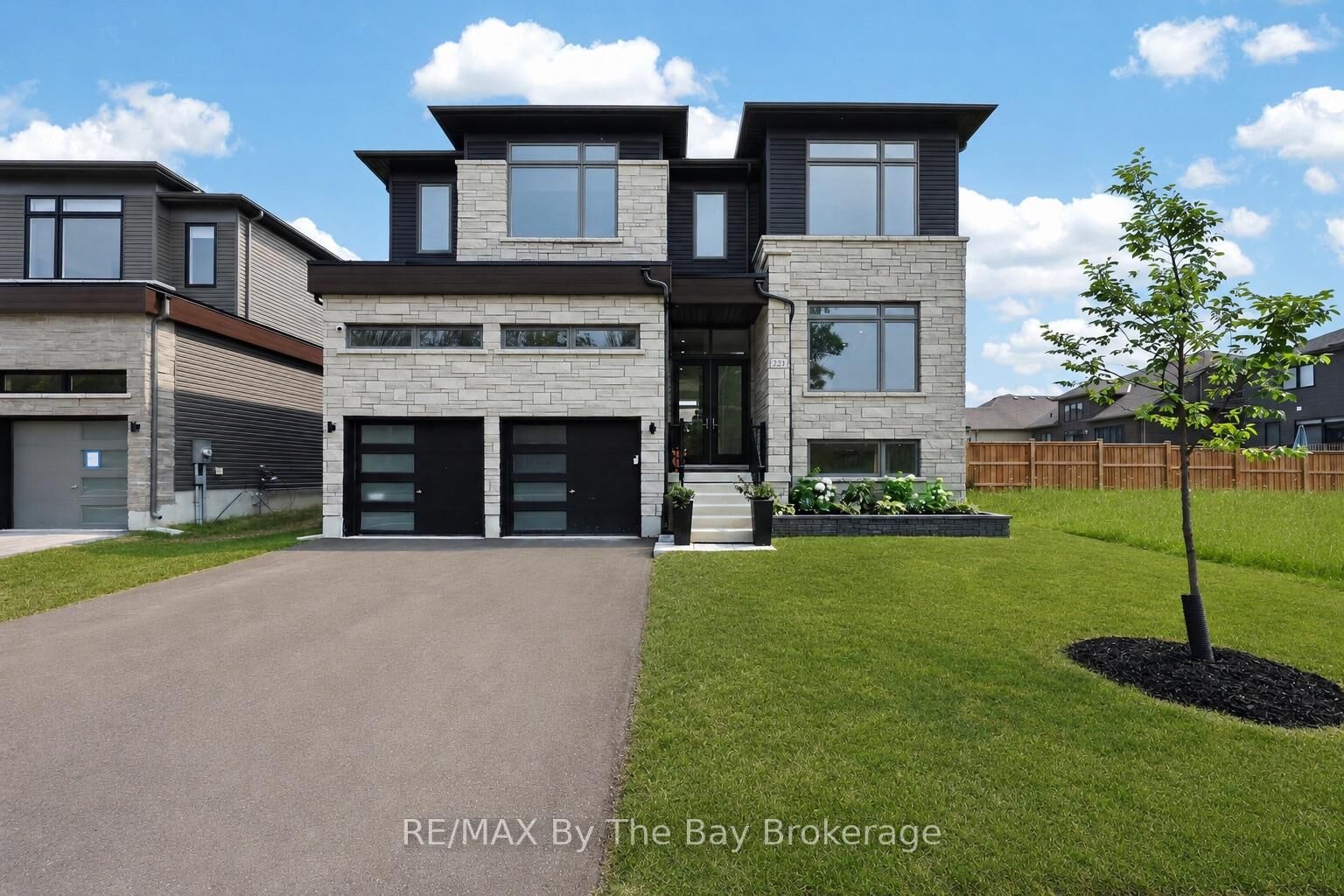 Property Photo: 222 Mapleside Drive ON L9Z 0L4