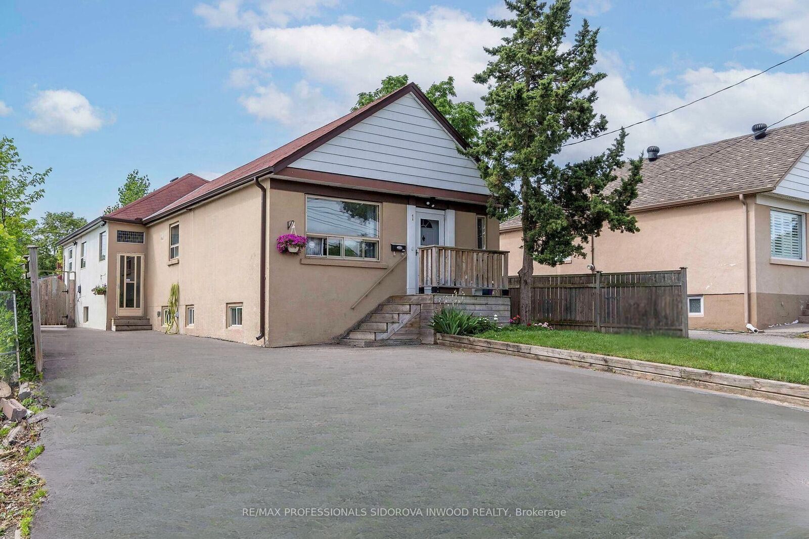 Property Photo:  1 Dixon Road 2  ON M9P 2K9 