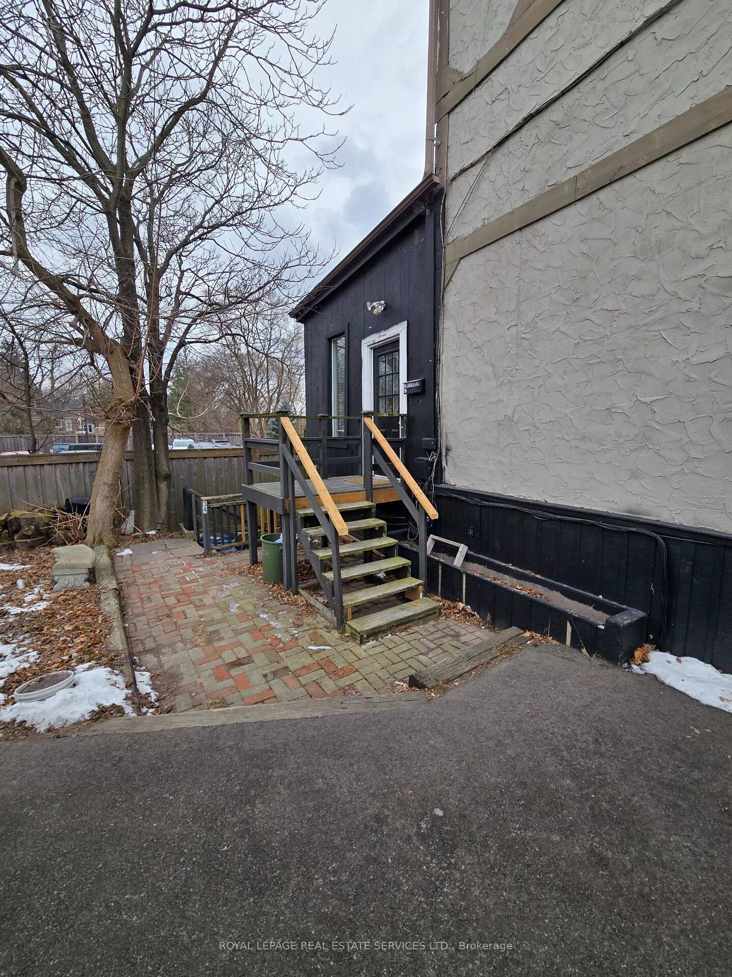 Property Photo:  34 Plains Road W A2  ON L7T 1E9 