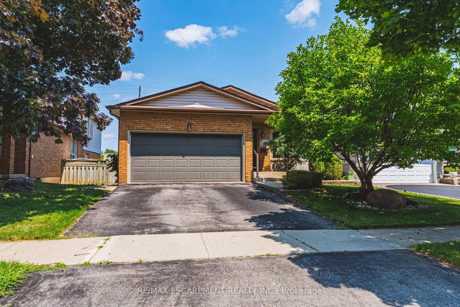 Property Photo:  2206 Donald Road  ON L7M 3R9 