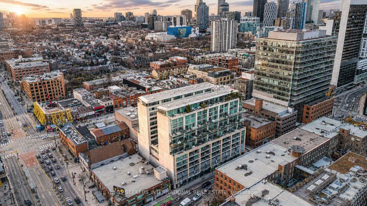 388 Richmond Street W 519 — photo 1