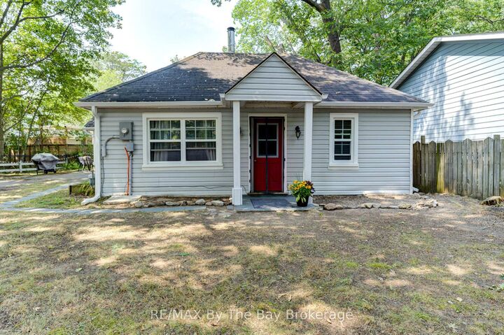 Property Photo:  110 24th Street N  ON L9Z 2E7 