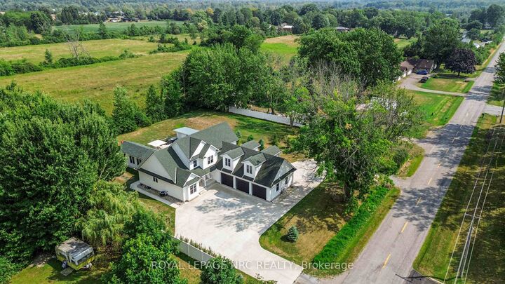Property Photo: 124 Holloway Bay Road ON L0S 1R0