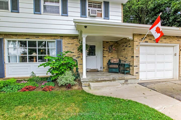 Property Photo: 603 Commissioners Road E ON N6C 2T9