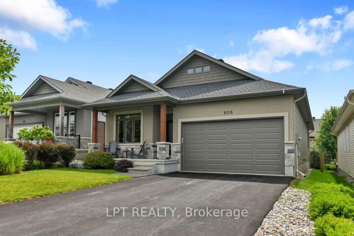 Property Photo: 608 Robert Hill Street ON K0A 1A0