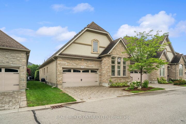 Property Photo:  19 Simmonds Drive 8  ON N1E 0H4 