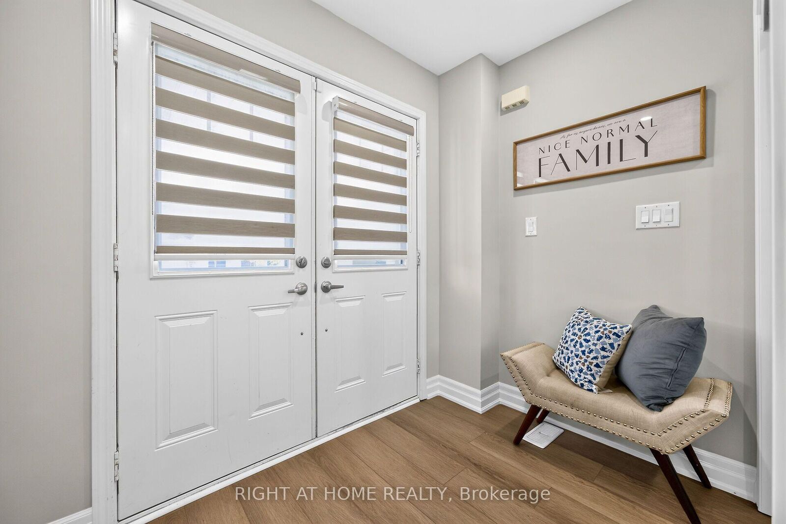 Property Photo: 31 McCargow Drive ON N3W 0C3