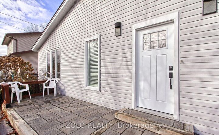 Property Photo:  186 Beach Road  ON L4P 2L9 