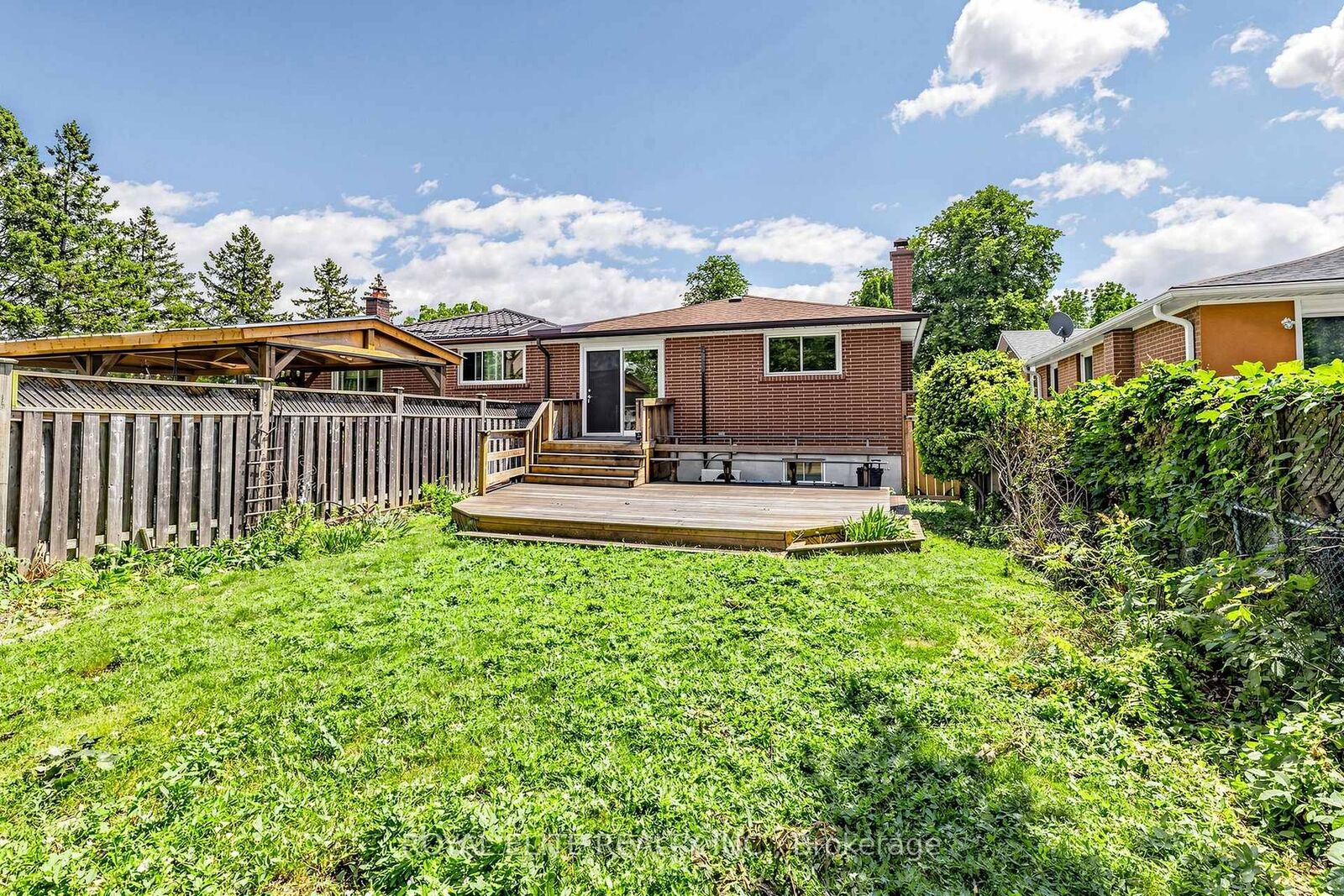 Property Photo:  150 Angus Drive  ON M2J 2X1 