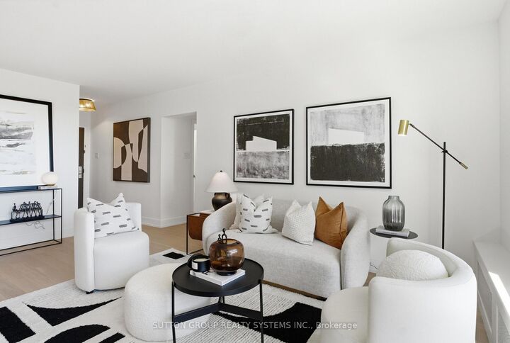 Property Photo: 45 Southport Street 911 ON M6S 3N5