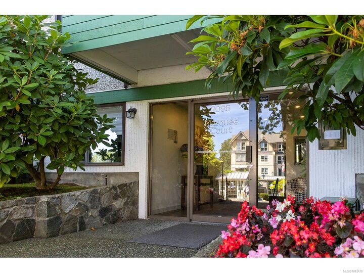 Property Photo: 2095 Oak Bay Ave #307 BC V8R 1E6