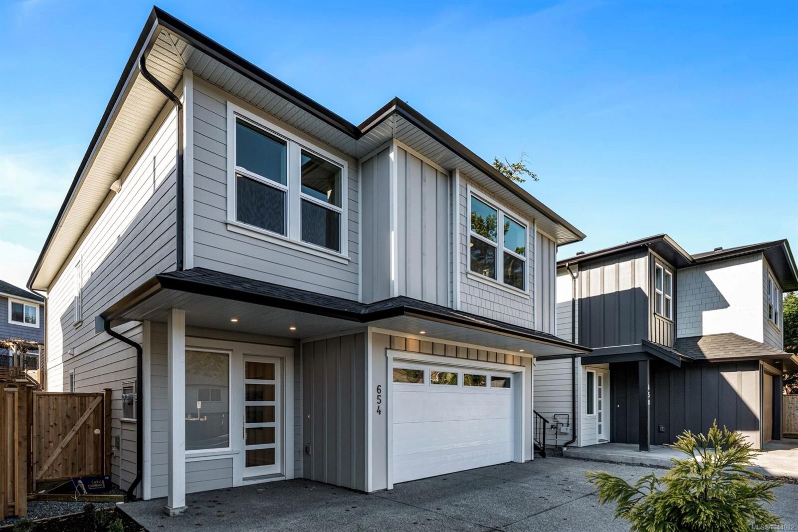 Property Photo: 654 Wisteria Ridge BC V9B 3N4