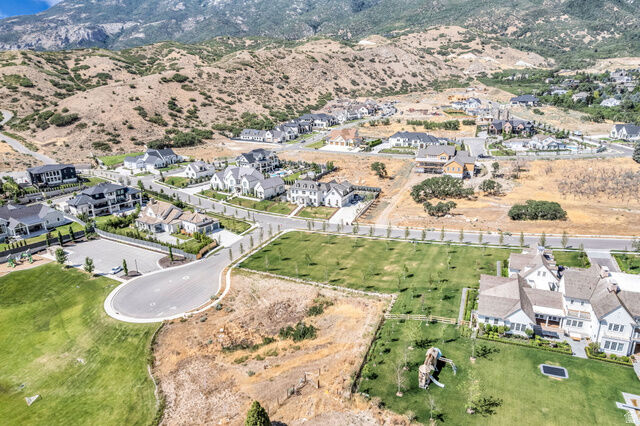 Property Photo:  628 E Zachary Way 59  UT 84004 