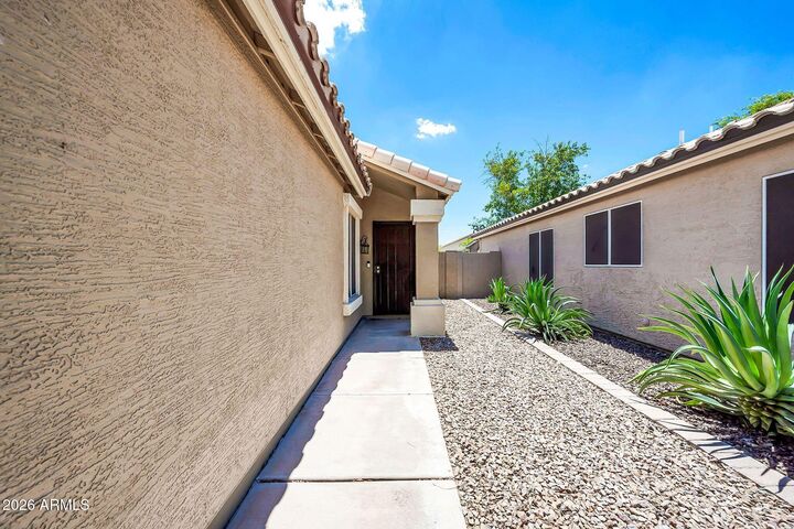 Property Photo:  145 W Merrill Court  AZ 85233 