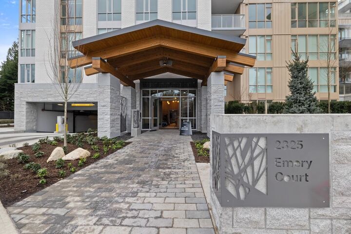 Property Photo:  2325 Emery Court 204  BC V7J 0E3 