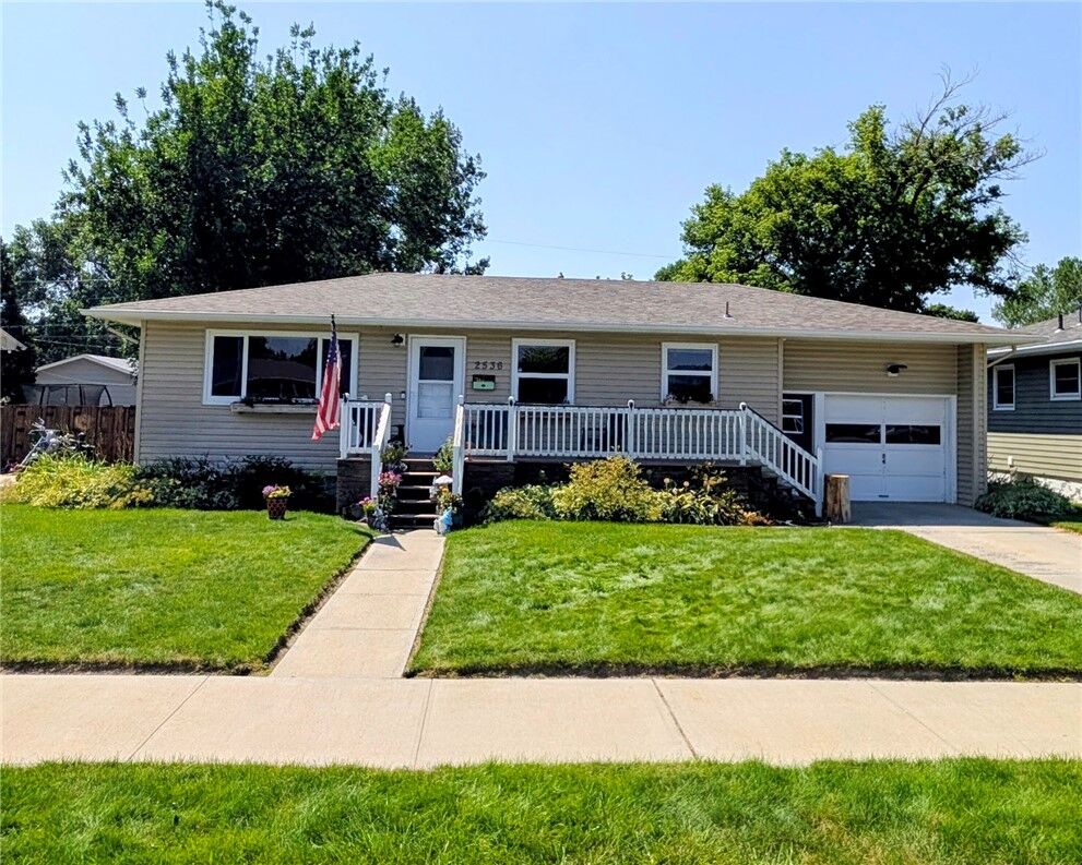 Property Photo: 2536 Miles Ave MT 59102