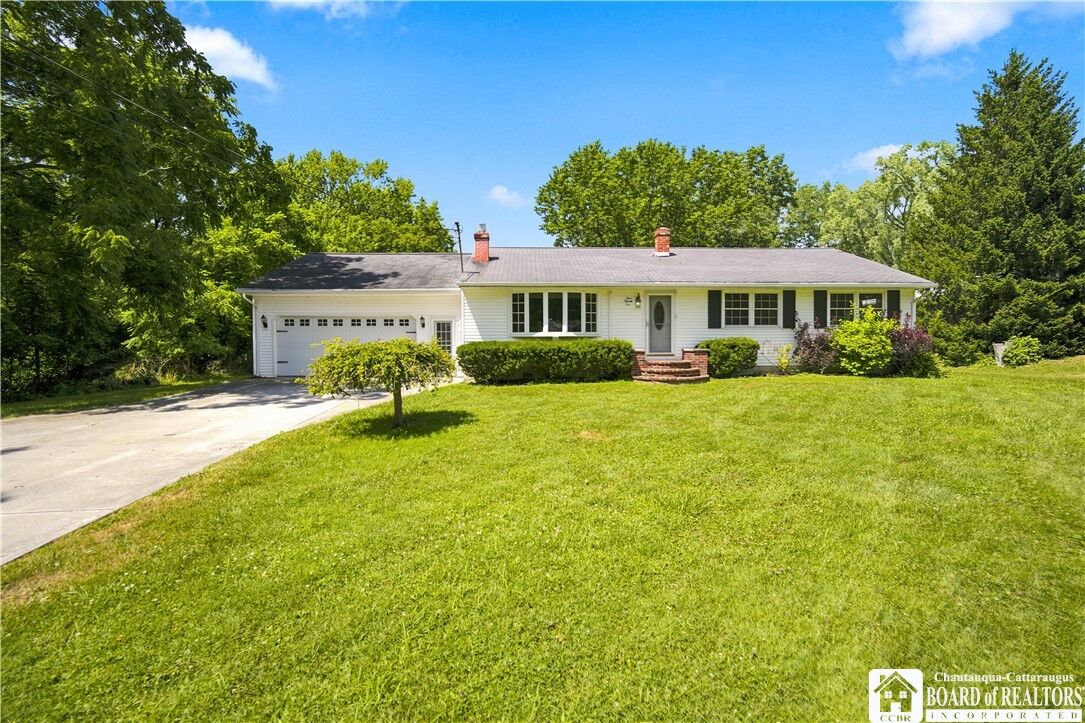Property Photo:  425 Brigham Road  NY 14048 