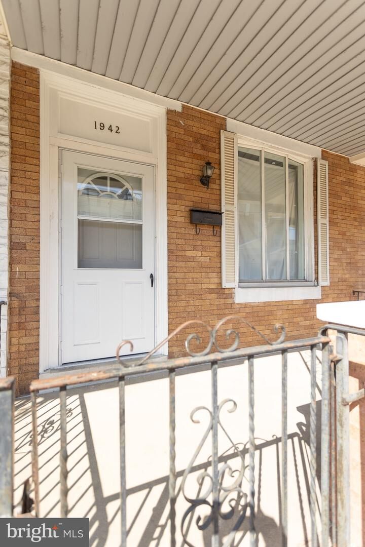 Property Photo:  1942 E Pacific Street  PA 19134 