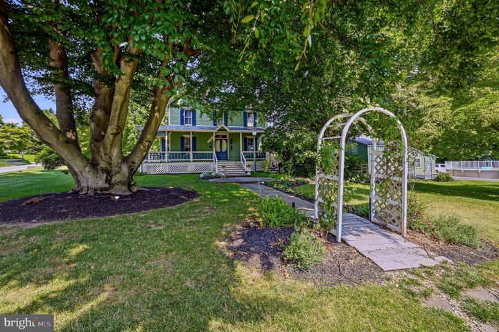 Property Photo:  2552 Naamans Creek  PA 19061 